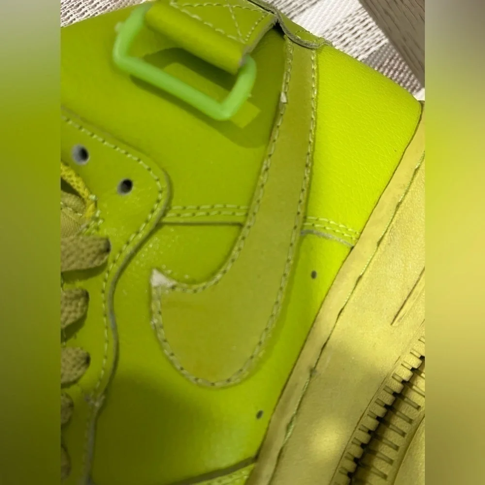 Nike Men's High-Top Sneakers Lime Green